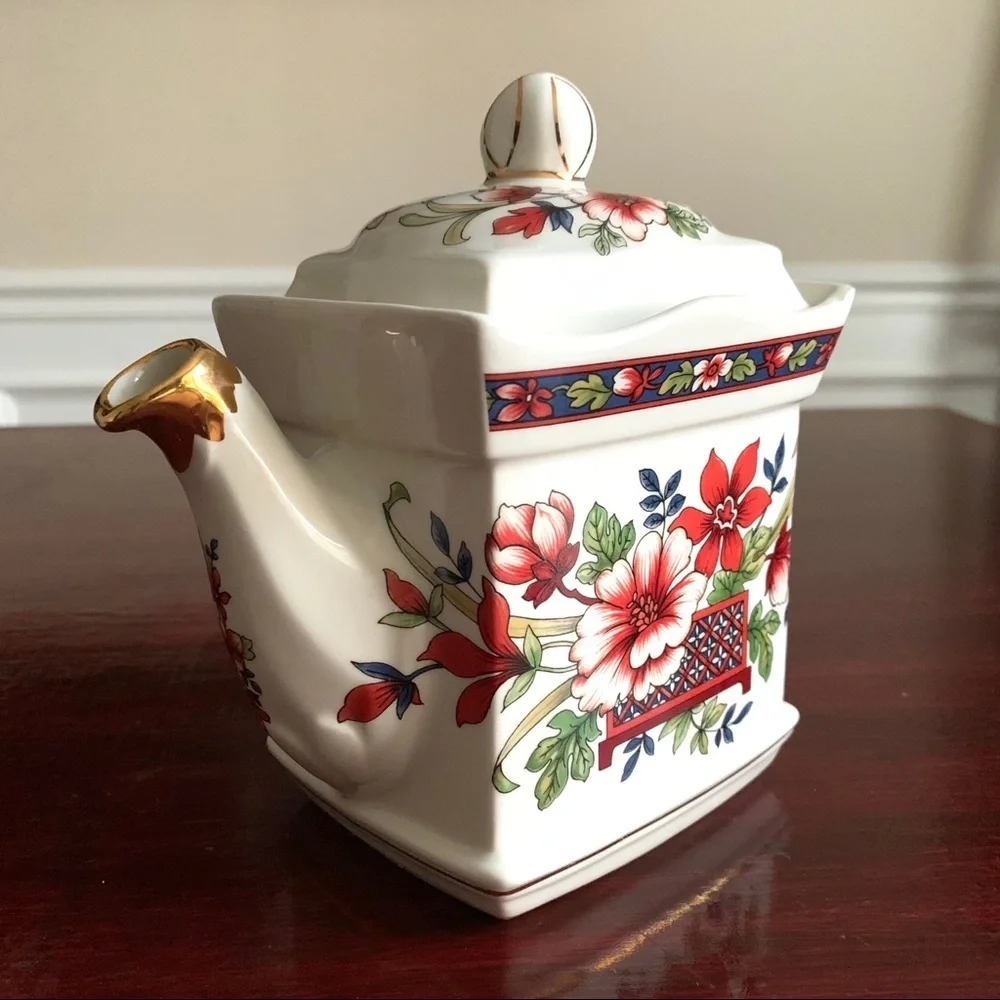 Windsor England Red Floral Square Ceramic Tea Pot - Picture 4 of 13